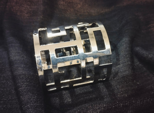 GeoLuxe Cuff – Modern Maze