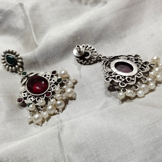 Floral Motif earrings