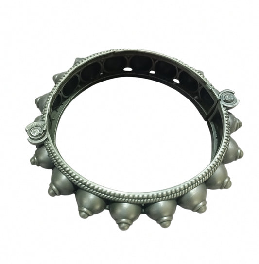 Rajwada Oxidised Dome Kada